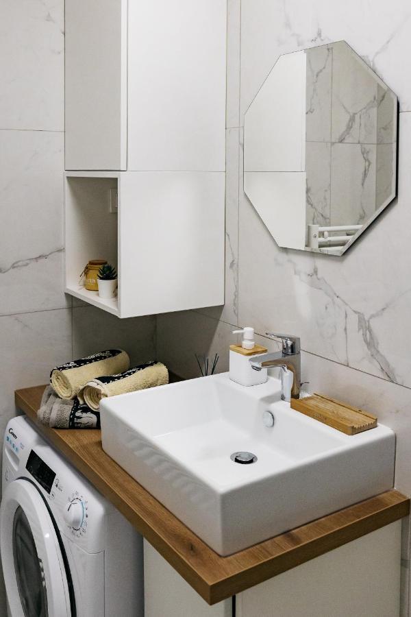 Woody - Comfy Apartment In Siska Любляна Екстер'єр фото