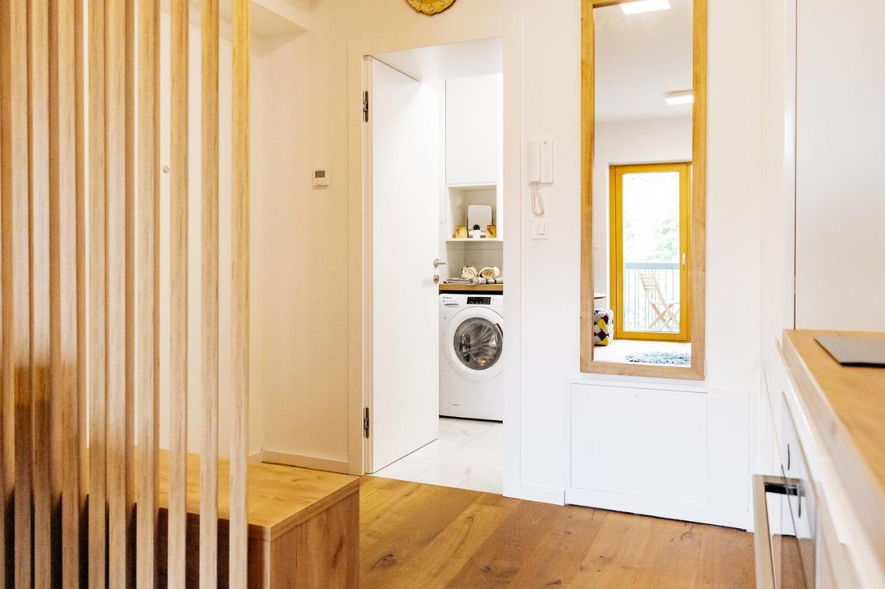 Woody - Comfy Apartment In Siska Любляна Екстер'єр фото