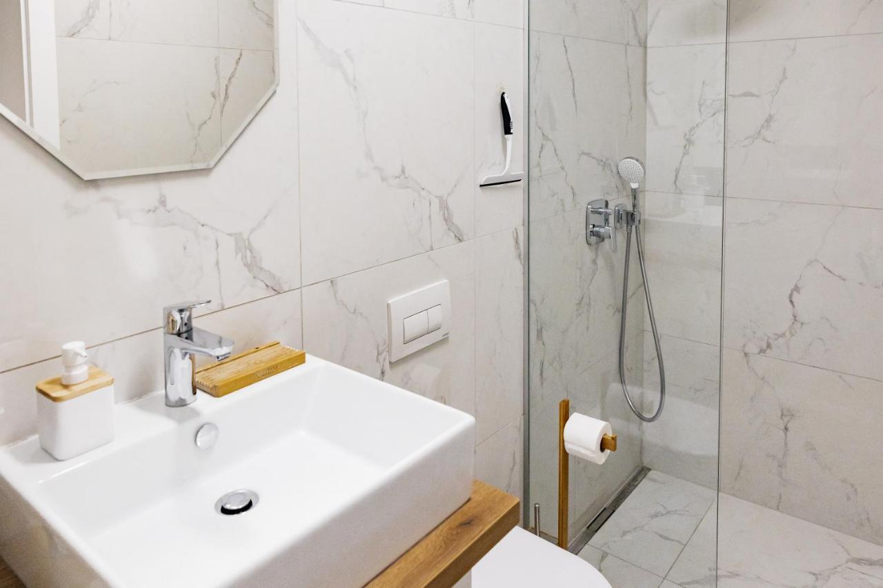 Woody - Comfy Apartment In Siska Любляна Екстер'єр фото